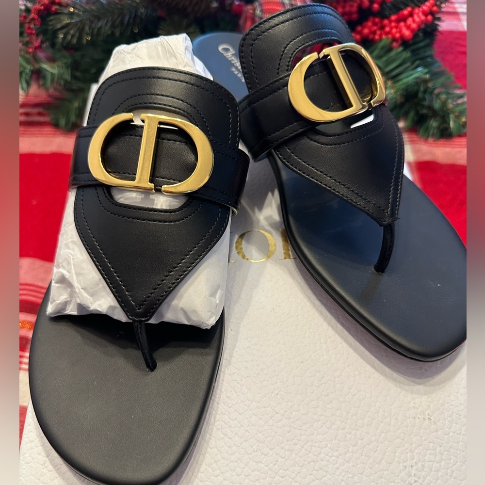 Women’s Christian Dior Montaigne Sandals Size 39